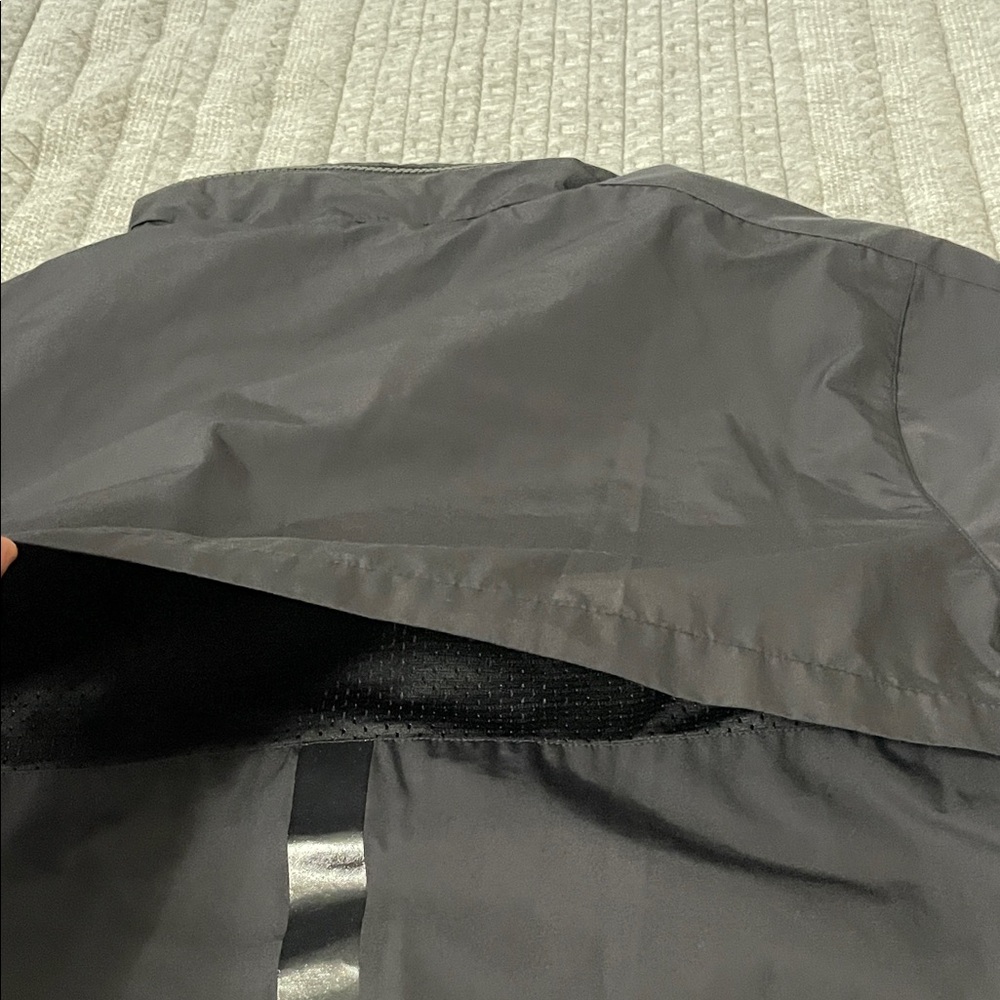 Nike Air Pivot v3 Basketball Jacket Men's Black 1/2 Zip Windbreaker Short Sleeve - Picture 12 of 12